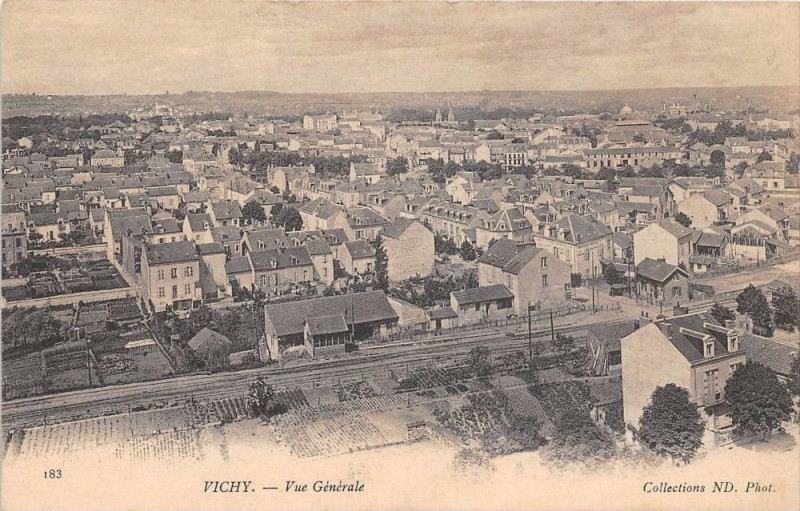 Carte postale ancienne Vichy Vue Generale à Vichy