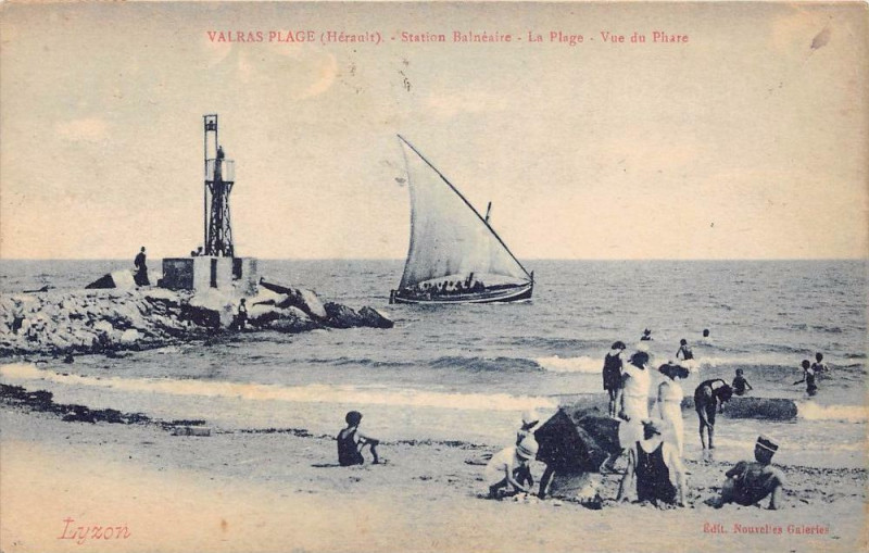 Carte postale ancienne Valras La Plage Vue Du Phare