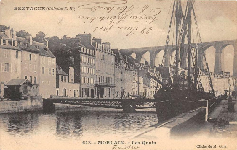Carte postale ancienne Morlaix Les Quais  (dos non divisé) à Morlaix