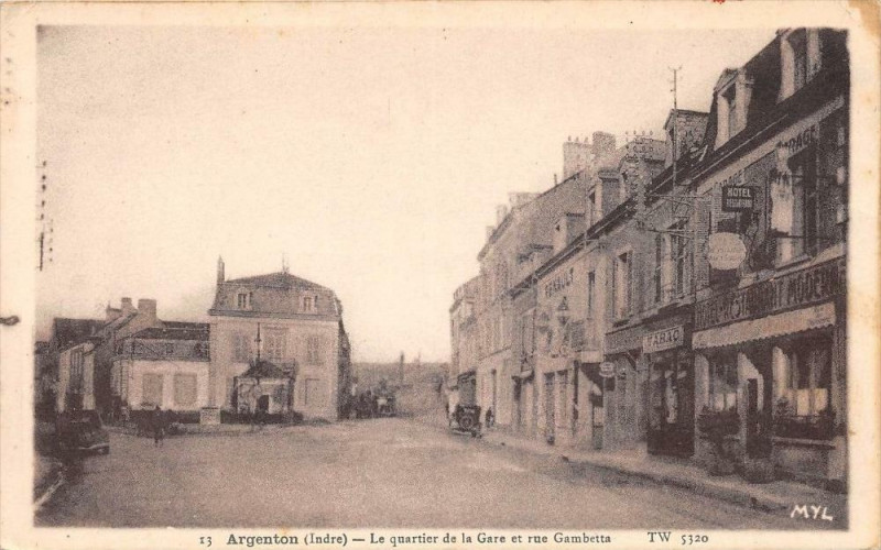 Carte postale ancienne Argenton Le Quartier De La Gare Et Rue Gambetta