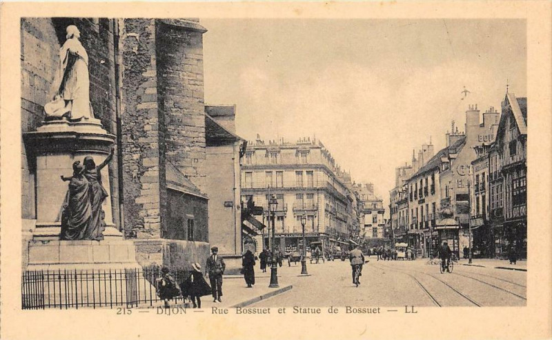 Carte postale ancienne Dijon Rue Bossuet à Dijon