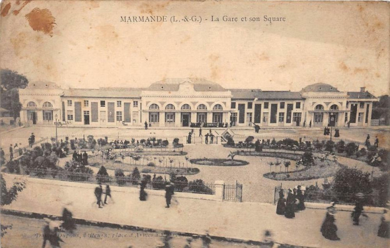 Carte postale ancienne Marmande La Gare Et Son Square à Marmande