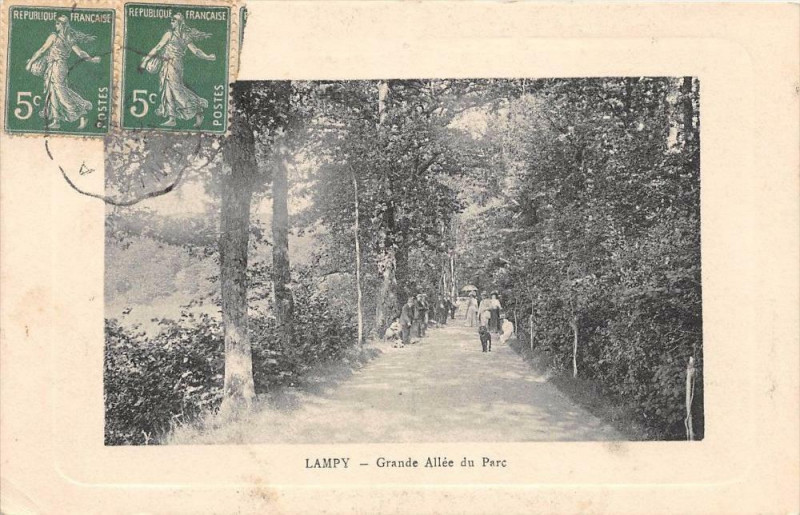 Carte postale ancienne Lampy Grande Allee Du Parc