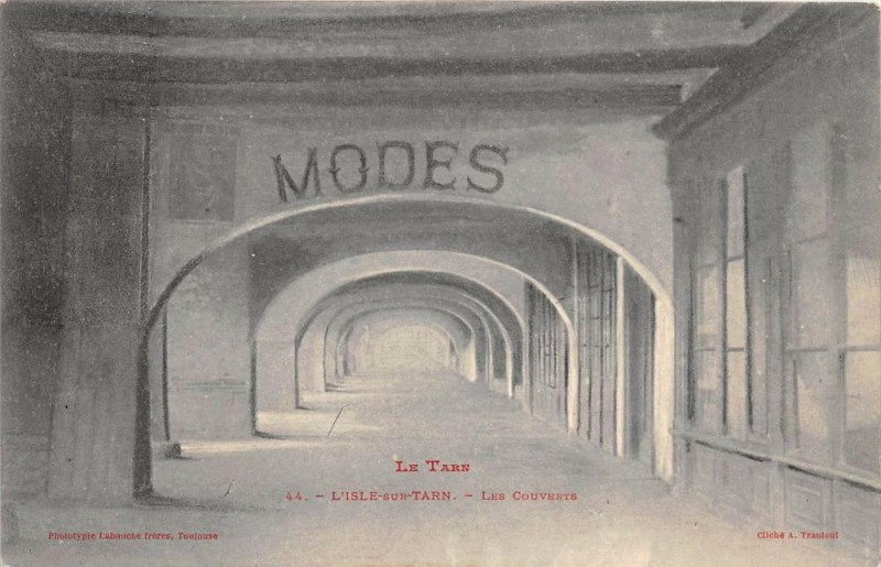 Carte postale ancienne L'Isle Sur Tarn Les Couverts