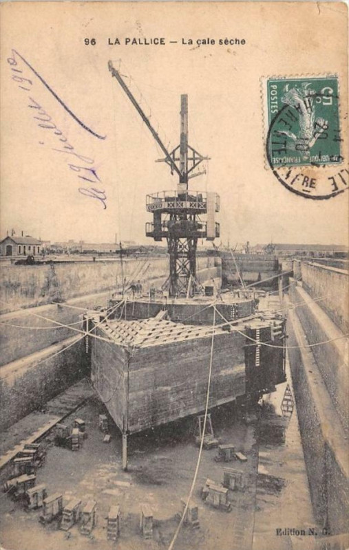 Carte postale ancienne La Pallice Cale Seche