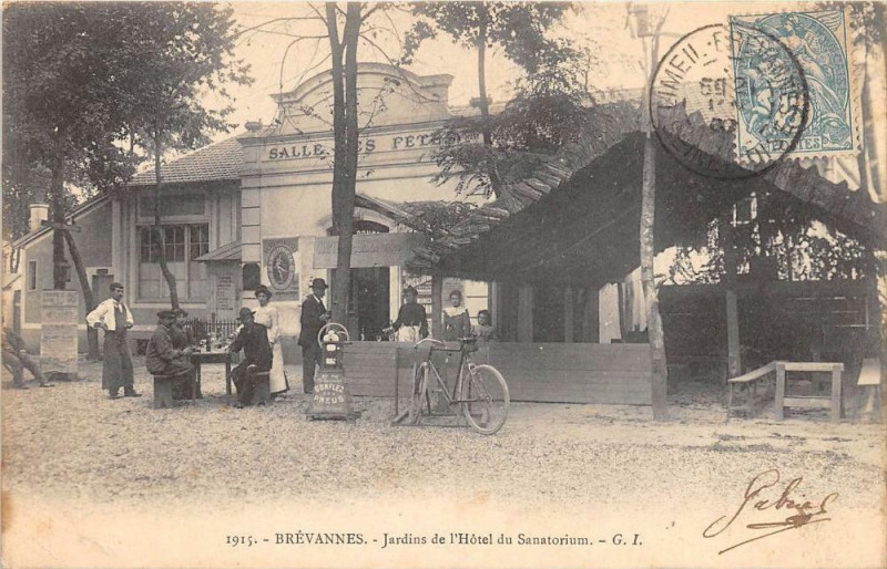 Carte postale ancienne Brevannes Jardins De L'Hotel Du Sanatorium