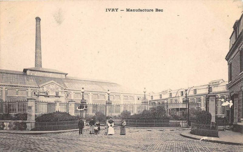 Carte postale ancienne Ivry Manufacture Bac