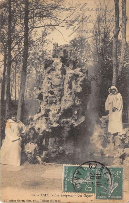 Carte postale ancienne Dax Les Baignots Un Geiser à Dax