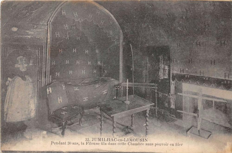 Carte postale ancienne Jumilhac En Limousin Pendant 30 Ans La Fileuse