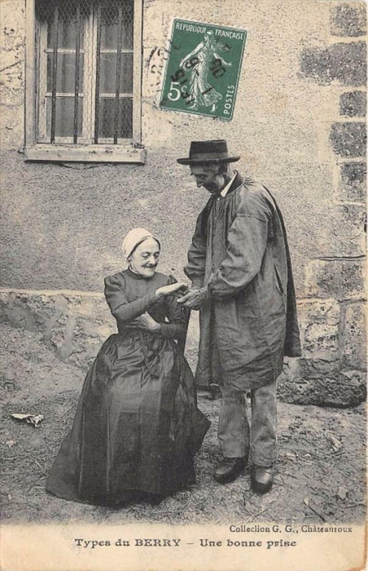Carte postale ancienne Types Du Berry Une Bonne Prise