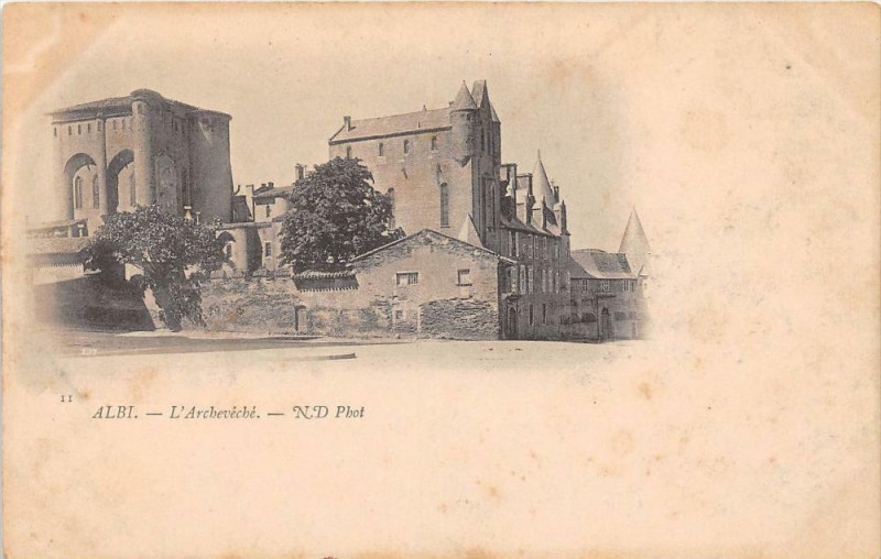 Carte postale ancienne Albi L´ARCHEVECHE (dos non divisé) à Albi
