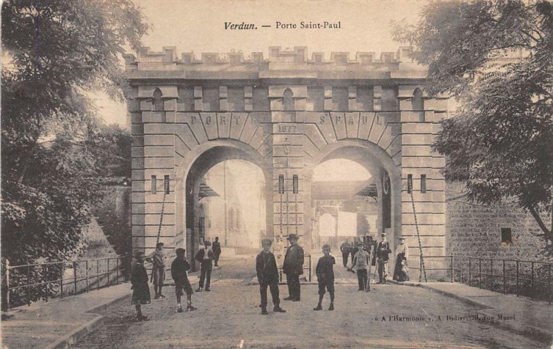 Carte postale ancienne Verdun Porte Saint Paul à Verdun