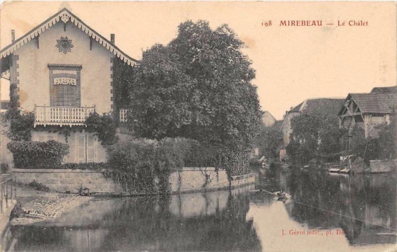 Carte postale ancienne Mirebeau Le Chalet