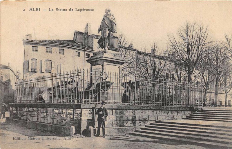 Carte postale ancienne Albi La Statue Laperouse à Albi