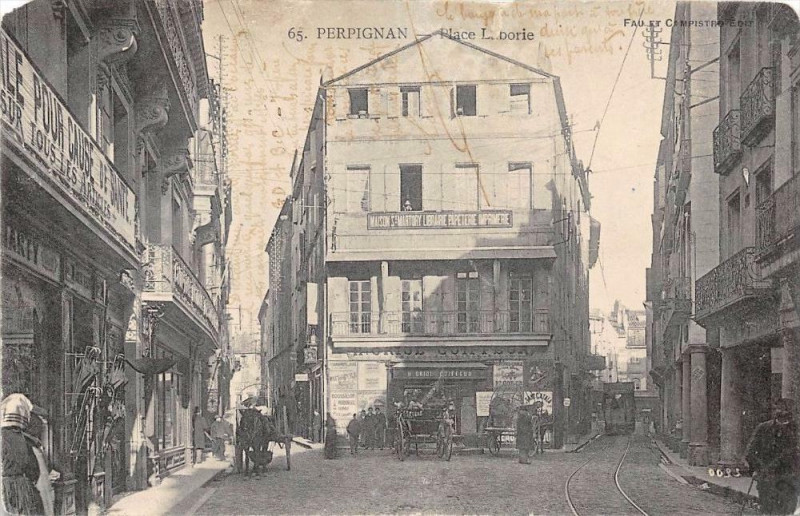 Carte postale ancienne Perpignan Place Laborie à Perpignan