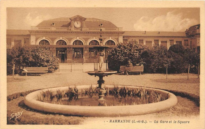 Carte postale ancienne Marmande La Gare Et Le Square à Marmande