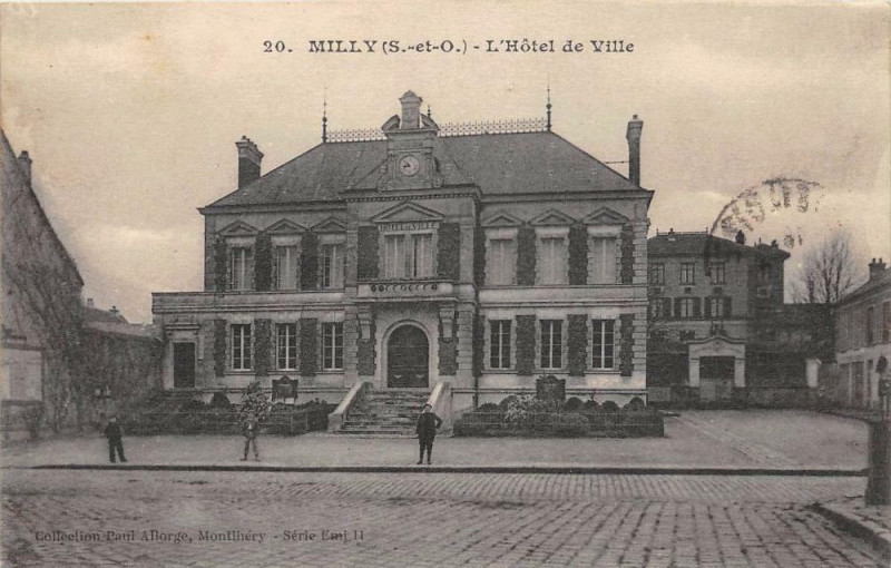 Carte postale ancienne Milly L'Hotel De Ville