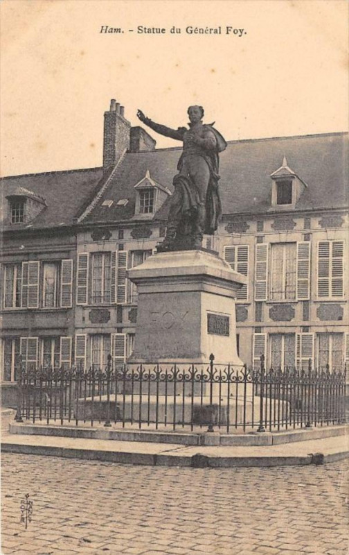 Carte postale ancienne Statue du Général Foy à Ham
