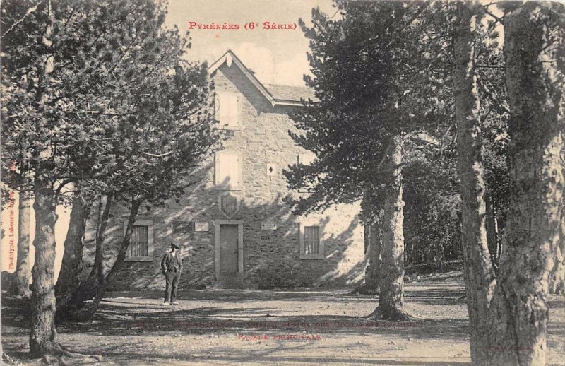 Carte postale ancienne Chalet Du Canigou Facade Principale