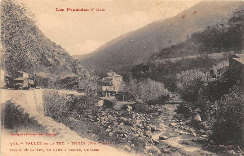 Carte postale ancienne Vallee De La Tet Thues Bords De La Tet