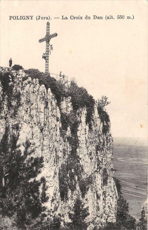 Carte postale ancienne Poligny La Croix Du Dan à Poligny