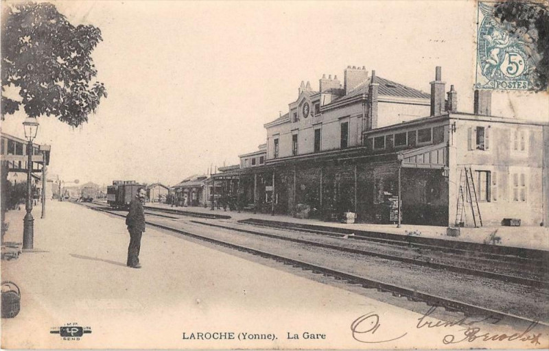 Carte postale ancienne Laroche La Gare (dos non divisé)