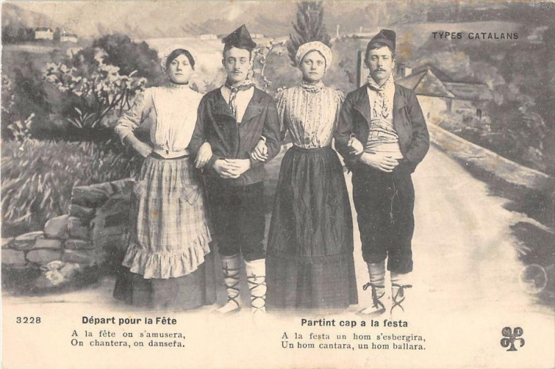 Carte postale ancienne Types Catalans Partint Cap A La Festa