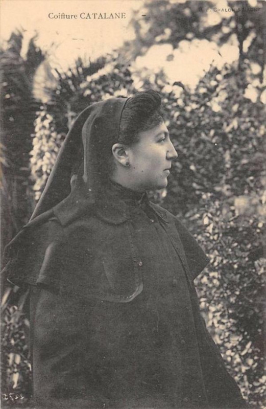 Carte postale ancienne Coiffure Catalane à Ur