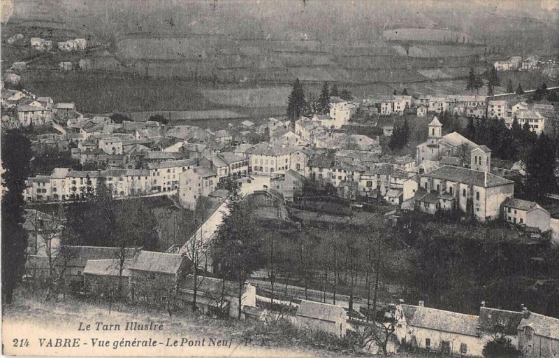 Carte postale ancienne Vabre Vue Generale Le Pont Neuf à Vabre