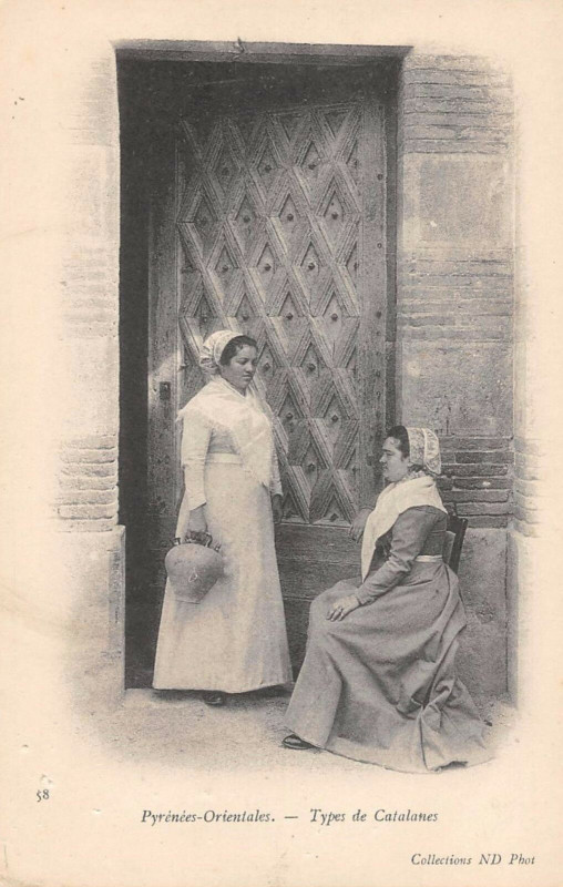 Carte postale ancienne Types De Catalanes (dos non divisé)