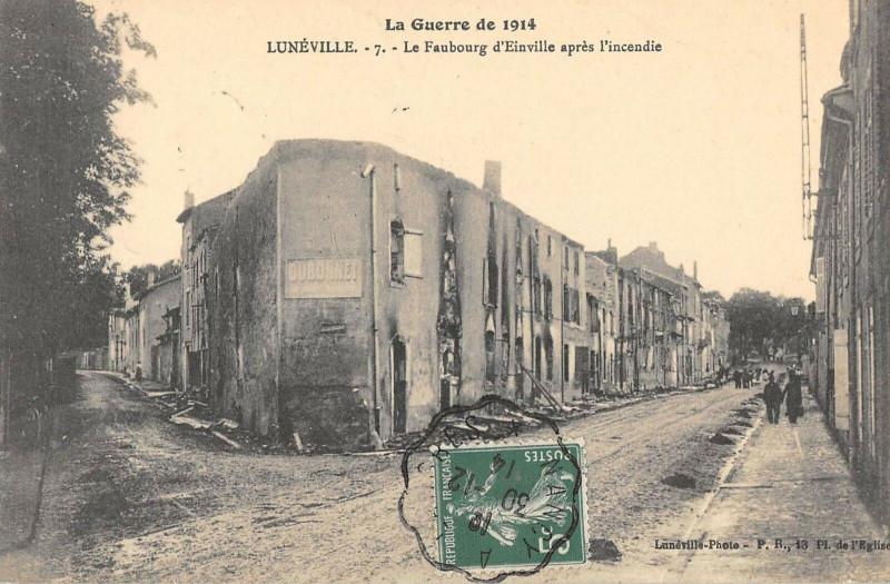 Carte postale ancienne Luneville Le Faubourg D'Einville Apres Incendie à Lunéville