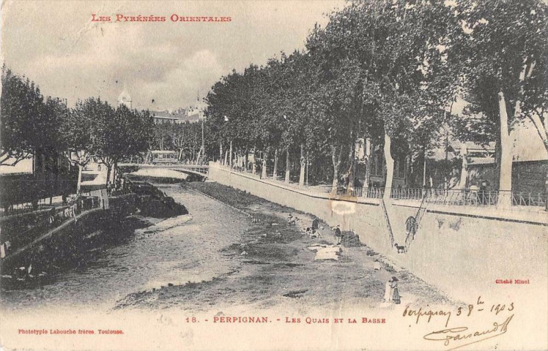 Carte postale ancienne Perpignan Les Quais Et La Basse  (dos non divisé) à Perpignan