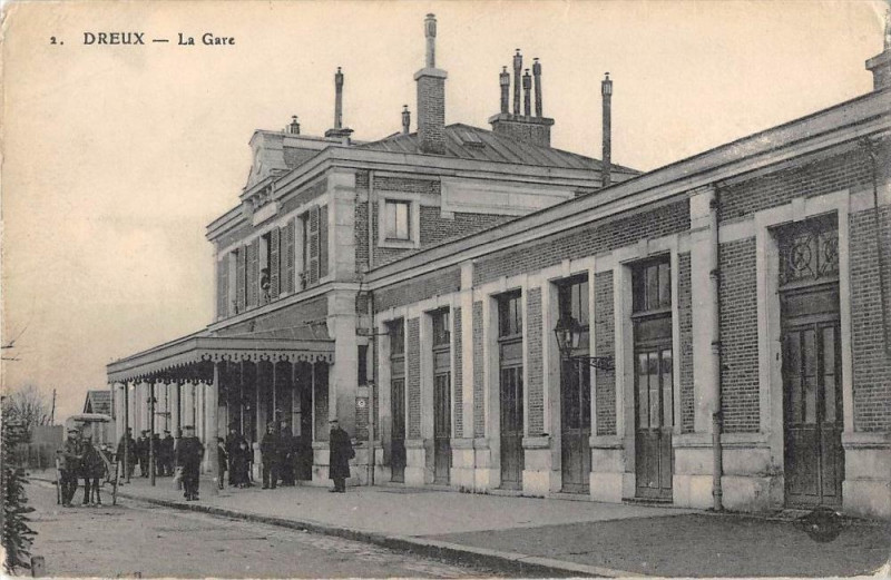 Carte postale ancienne Dreux La Gare à Dreux