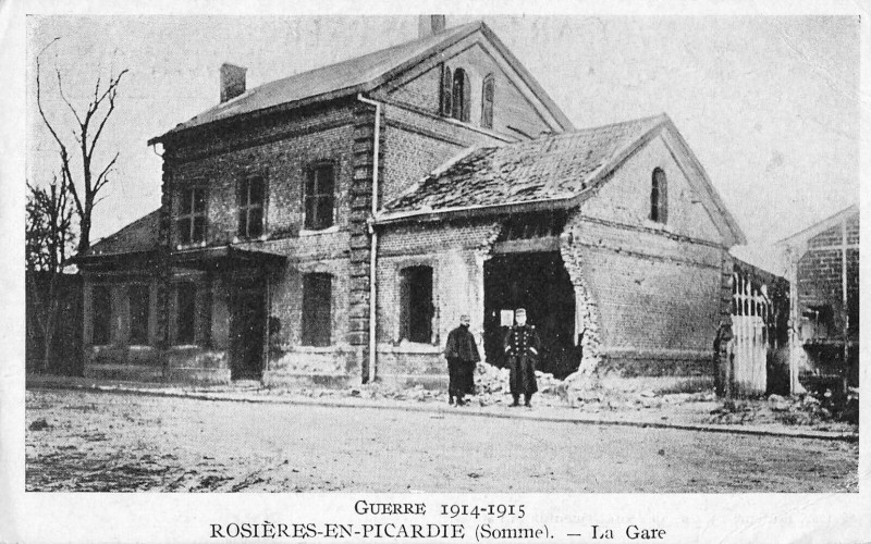 Carte postale ancienne Rosieres En Picardie La Gare