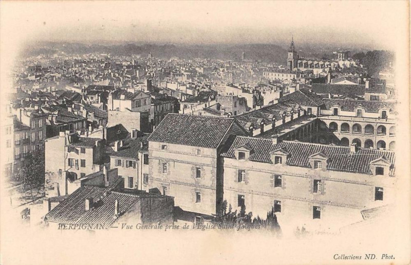 Carte postale ancienne Perpignan Vue Generale Prise De L'Eglise Saint Jacques à Perpignan