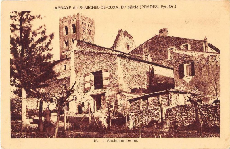 Carte postale ancienne Abbaye De Saint Michel De Cuxa
