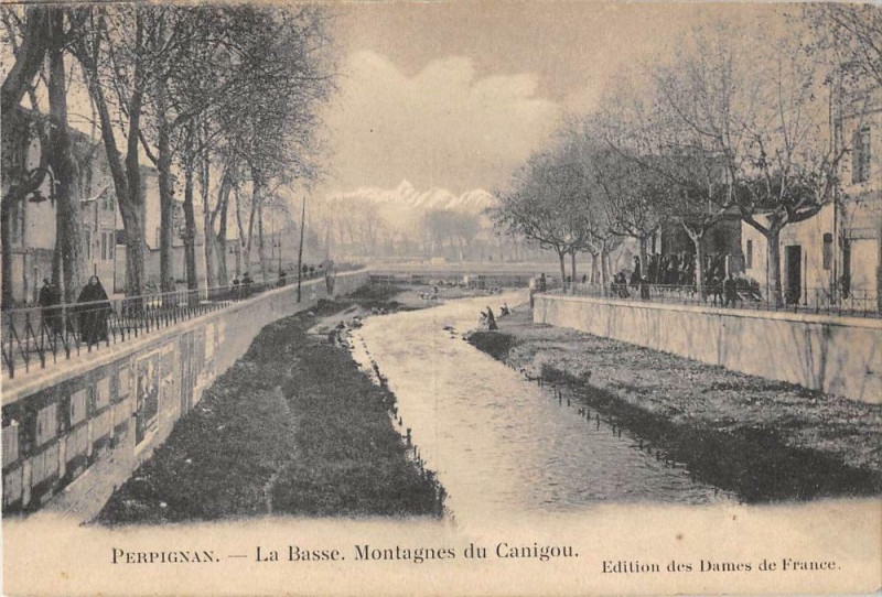 Carte postale ancienne Perpignan La Basse Montagnes Du Canigou à Perpignan