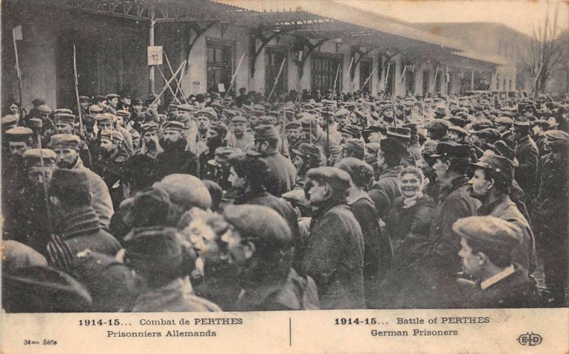 Carte postale ancienne Combat De Perthes Prisonniers Allemands