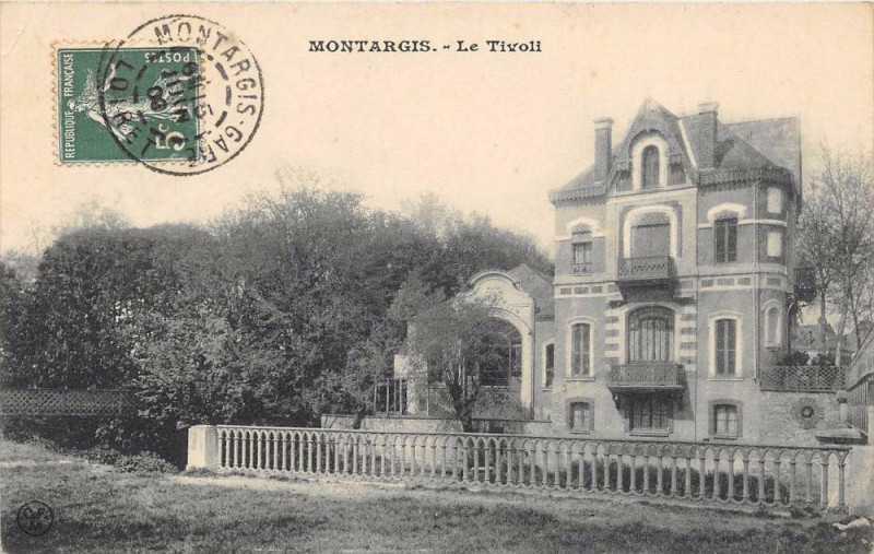 Carte postale ancienne Montargis Le Tivoli à Montargis