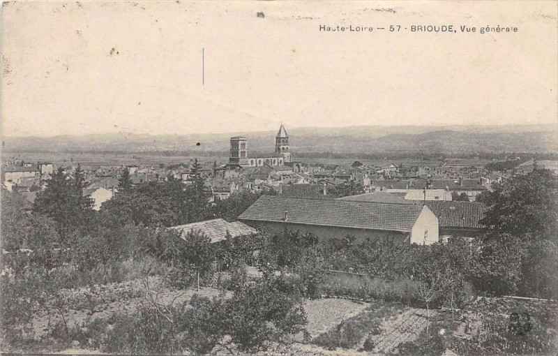 Carte postale ancienne Brioude Vue Generale à Brioude