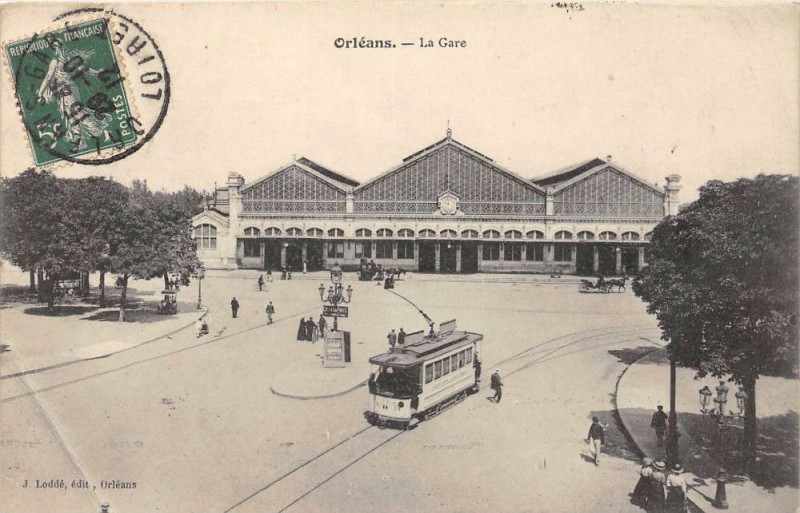 Carte postale ancienne Orleans La Gare à Orléans