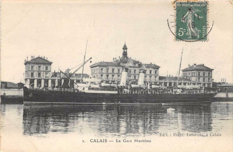 Carte postale ancienne Calais La Gare Maritime à Calais