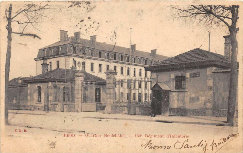 Carte postale ancienne Reims Quartier Neufchatel 132e (dos non divisé) à Reims