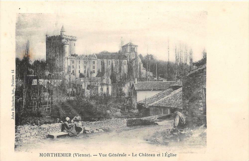 Carte postale ancienne Morthemer Vue Generale Chateau Eglise