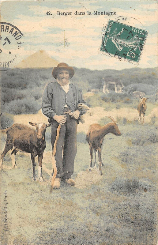 Carte postale ancienne Auvergne Berger Dans La Montagne