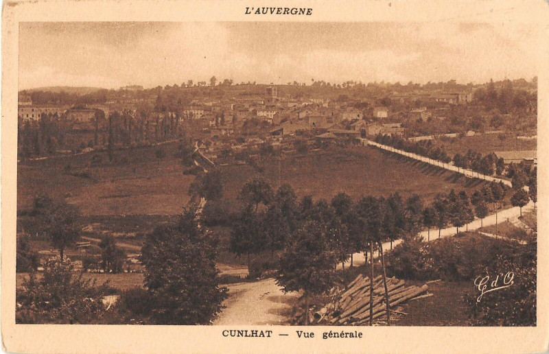 Carte postale ancienne Cunlhat Vue Generale à Cunlhat