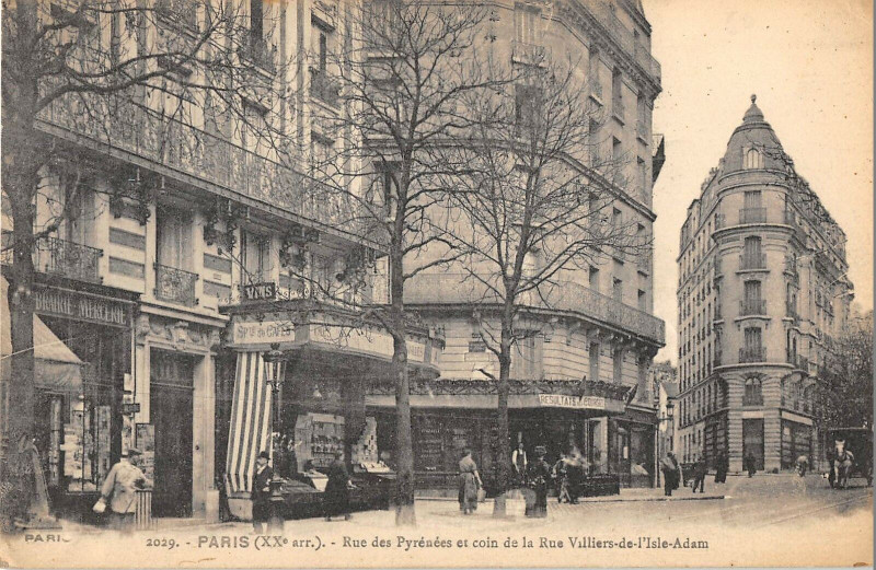 Carte postale ancienne Rue Des Pyrénées et coin de la Rue Villiers-de-l'Isle-Adam à Paris 20e