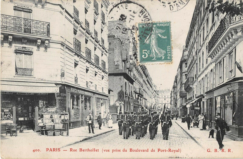 Carte postale ancienne Paris Ve Rue Berthollet Vue Prise Du Boulevard De Port Royal à Paris 5e