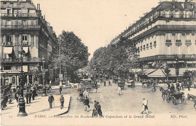 Carte postale ancienne Paris Perspective Du Bd Des Capucines Et Grand Hotel à Paris