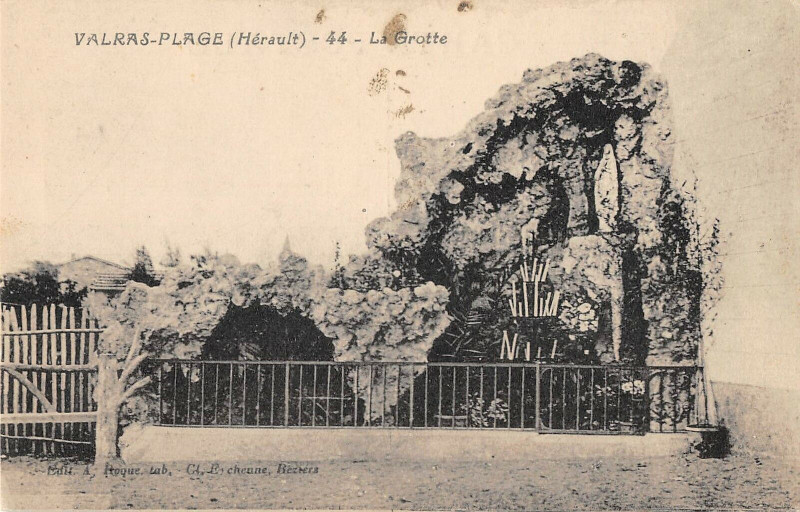 Carte postale ancienne Valras Plage La Grotte à Valras-Plage